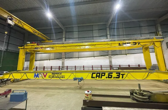 Pórtico rolante instalado, capacidades de 5 e 6,3 toneladas